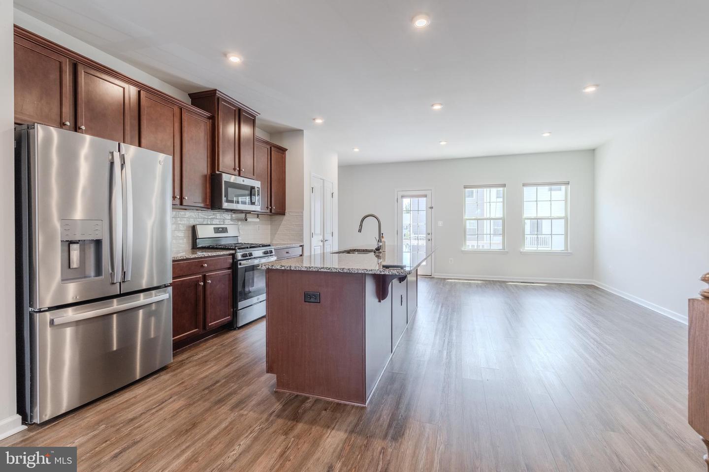 18191 RED MULBERRY RD, DUMFRIES, Virginia 22026, 3 Bedrooms Bedrooms, ,2 BathroomsBathrooms,Residential,For sale,18191 RED MULBERRY RD,VAPW2098154 MLS # VAPW2098154