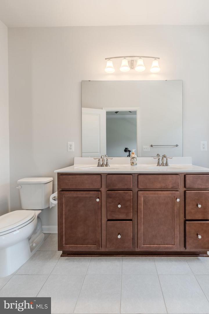 18191 RED MULBERRY RD, DUMFRIES, Virginia 22026, 3 Bedrooms Bedrooms, ,2 BathroomsBathrooms,Residential,For sale,18191 RED MULBERRY RD,VAPW2098154 MLS # VAPW2098154
