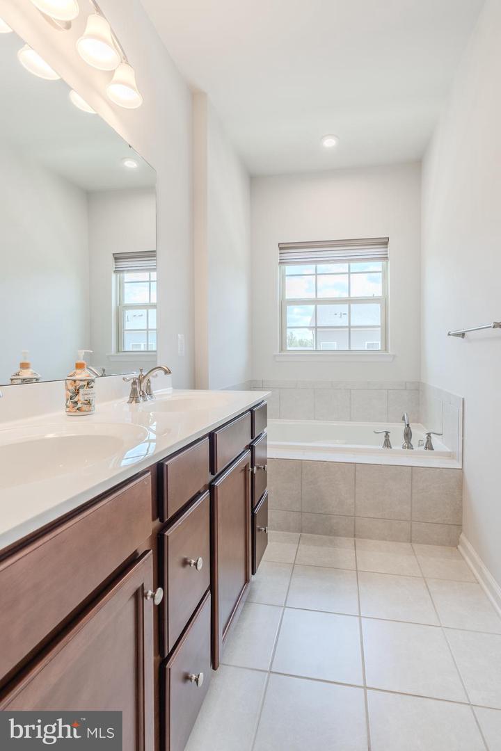 18191 RED MULBERRY RD, DUMFRIES, Virginia 22026, 3 Bedrooms Bedrooms, ,2 BathroomsBathrooms,Residential,For sale,18191 RED MULBERRY RD,VAPW2098154 MLS # VAPW2098154