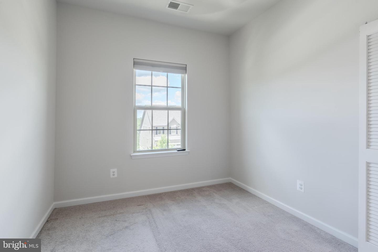 18191 RED MULBERRY RD, DUMFRIES, Virginia 22026, 3 Bedrooms Bedrooms, ,2 BathroomsBathrooms,Residential,For sale,18191 RED MULBERRY RD,VAPW2098154 MLS # VAPW2098154