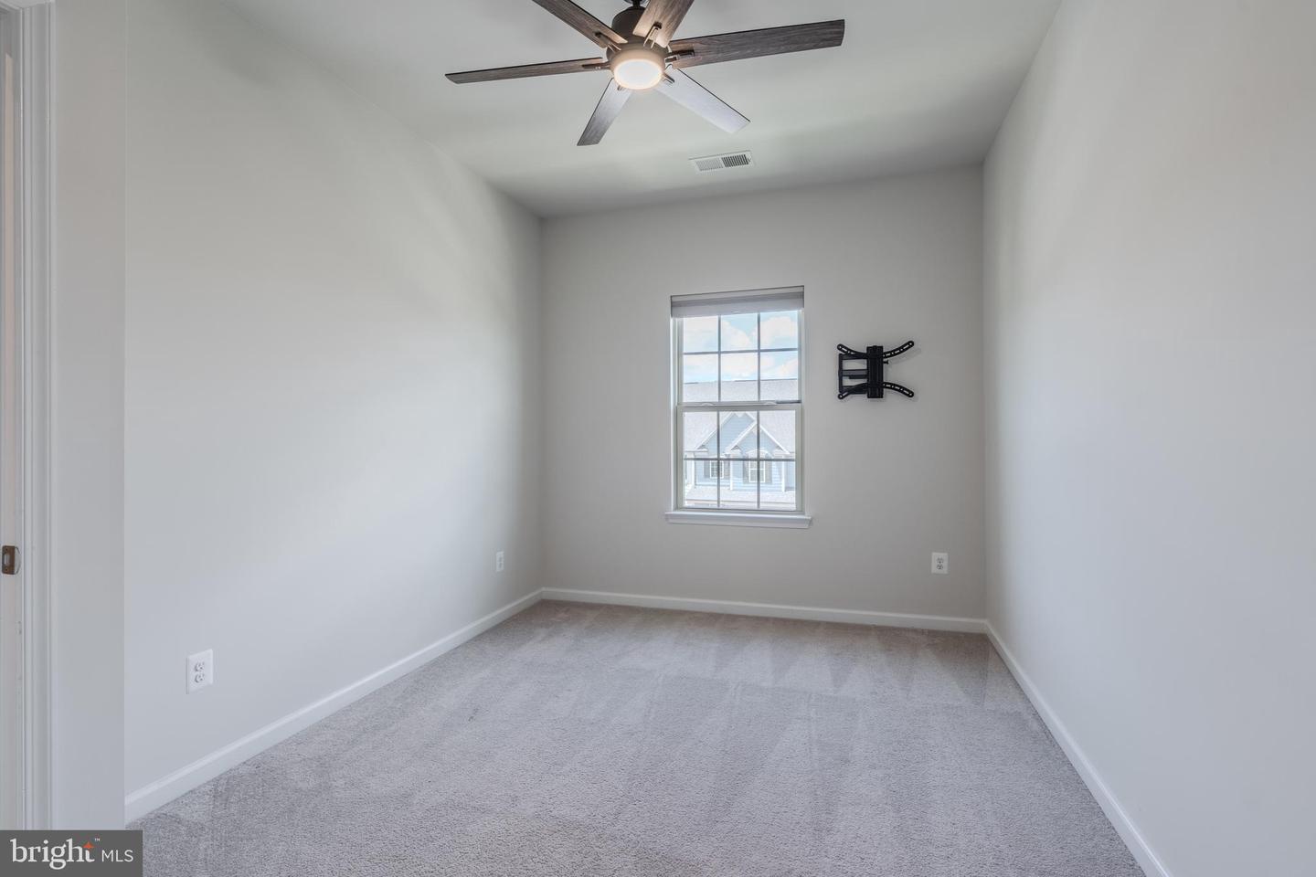 18191 RED MULBERRY RD, DUMFRIES, Virginia 22026, 3 Bedrooms Bedrooms, ,2 BathroomsBathrooms,Residential,For sale,18191 RED MULBERRY RD,VAPW2098154 MLS # VAPW2098154
