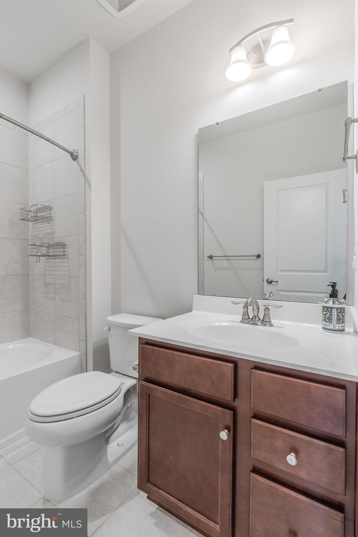 18191 RED MULBERRY RD, DUMFRIES, Virginia 22026, 3 Bedrooms Bedrooms, ,2 BathroomsBathrooms,Residential,For sale,18191 RED MULBERRY RD,VAPW2098154 MLS # VAPW2098154