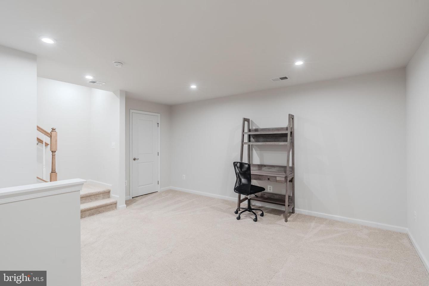 18191 RED MULBERRY RD, DUMFRIES, Virginia 22026, 3 Bedrooms Bedrooms, ,2 BathroomsBathrooms,Residential,For sale,18191 RED MULBERRY RD,VAPW2098154 MLS # VAPW2098154