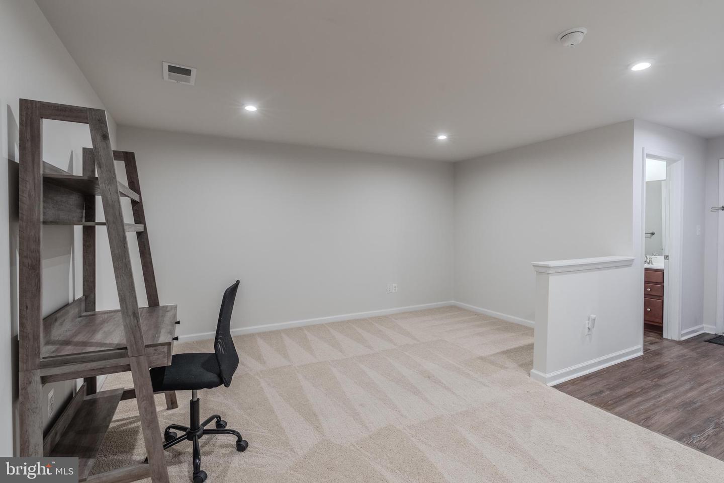 18191 RED MULBERRY RD, DUMFRIES, Virginia 22026, 3 Bedrooms Bedrooms, ,2 BathroomsBathrooms,Residential,For sale,18191 RED MULBERRY RD,VAPW2098154 MLS # VAPW2098154