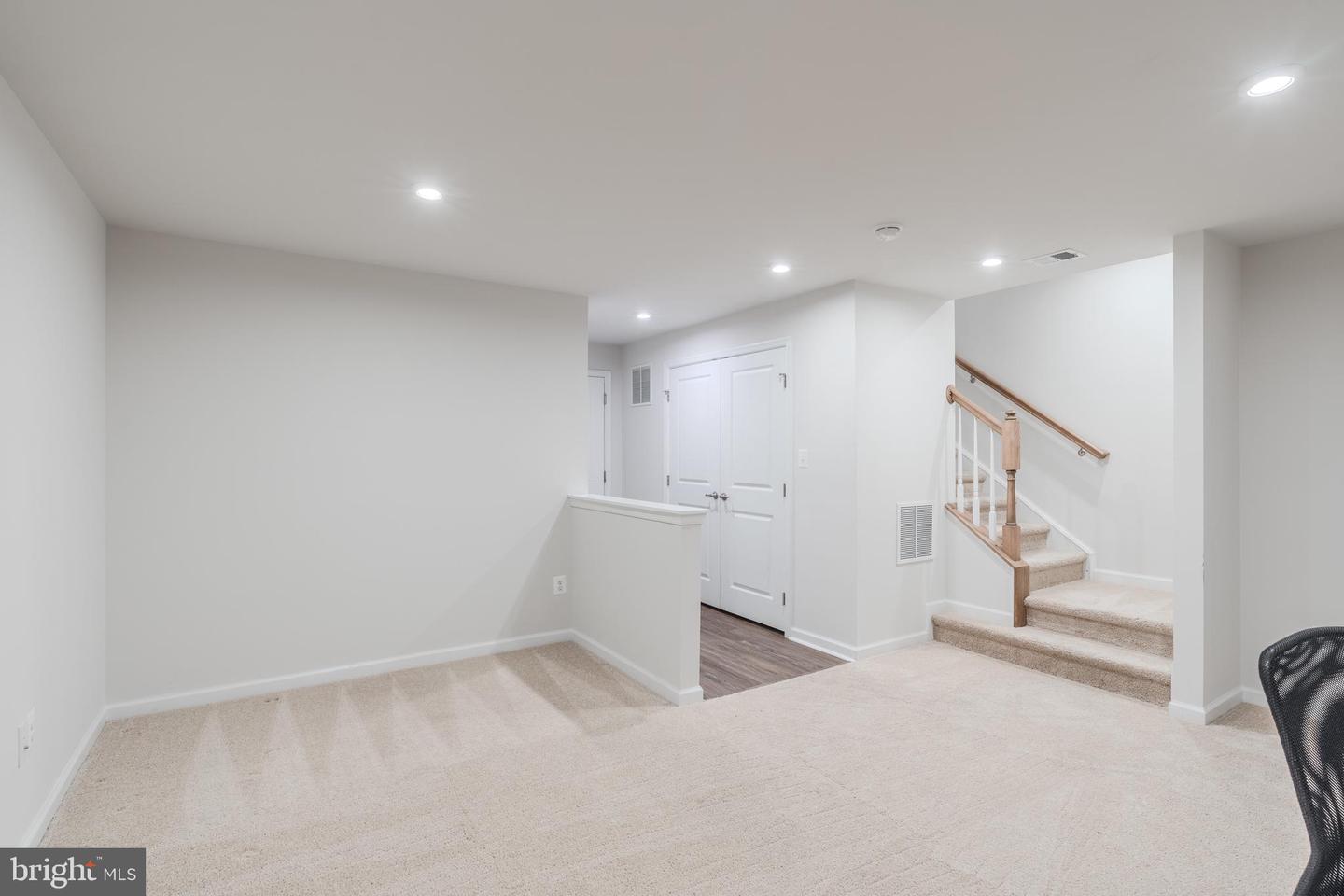 18191 RED MULBERRY RD, DUMFRIES, Virginia 22026, 3 Bedrooms Bedrooms, ,2 BathroomsBathrooms,Residential,For sale,18191 RED MULBERRY RD,VAPW2098154 MLS # VAPW2098154