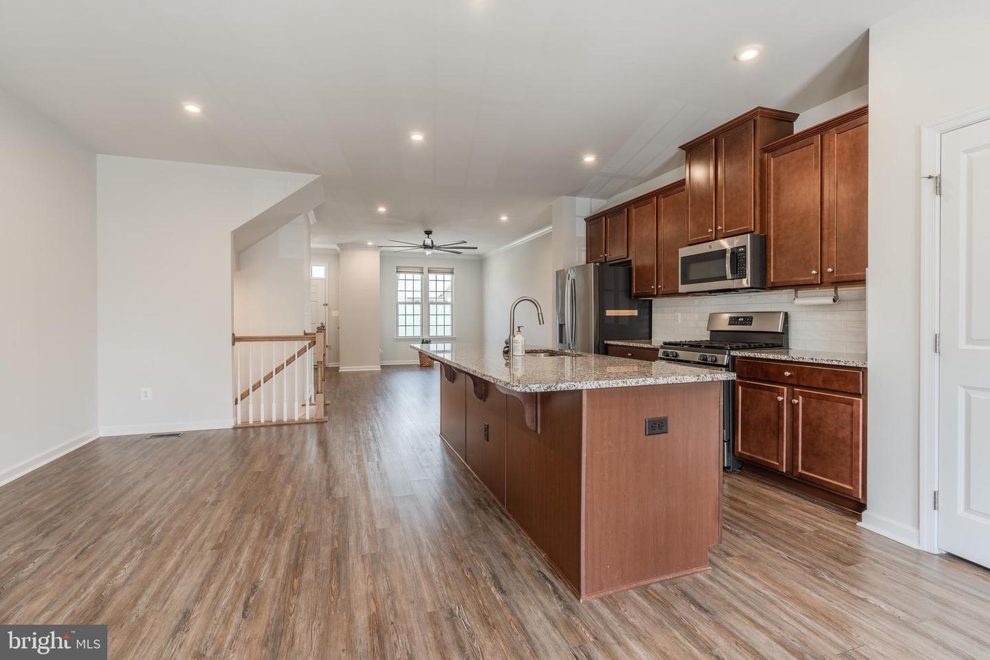 18191 RED MULBERRY RD, DUMFRIES, Virginia 22026, 3 Bedrooms Bedrooms, ,2 BathroomsBathrooms,Residential,For sale,18191 RED MULBERRY RD,VAPW2098154 MLS # VAPW2098154