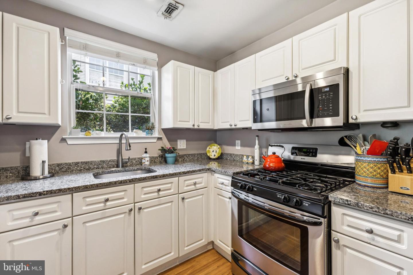 45050 BRAE TER #101, ASHBURN, Virginia 20147, 2 Bedrooms Bedrooms, ,2 BathroomsBathrooms,Residential,For sale,45050 BRAE TER #101,VALO2100728 MLS # VALO2100728