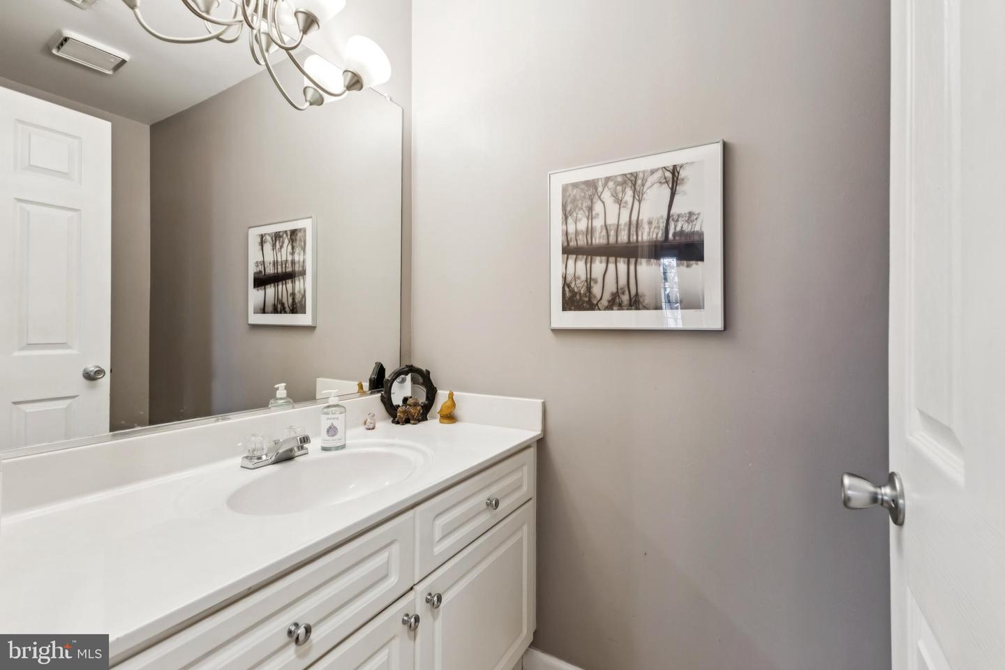45050 BRAE TER #101, ASHBURN, Virginia 20147, 2 Bedrooms Bedrooms, ,2 BathroomsBathrooms,Residential,For sale,45050 BRAE TER #101,VALO2100728 MLS # VALO2100728