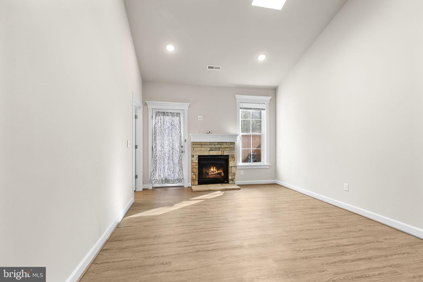 5711 FINLEY ROSE CT, FREDERICKSBURG, Virginia 22407, 3 Bedrooms Bedrooms, ,2 BathroomsBathrooms,Residential,For sale,5711 FINLEY ROSE CT,VASP2034276 MLS # VASP2034276