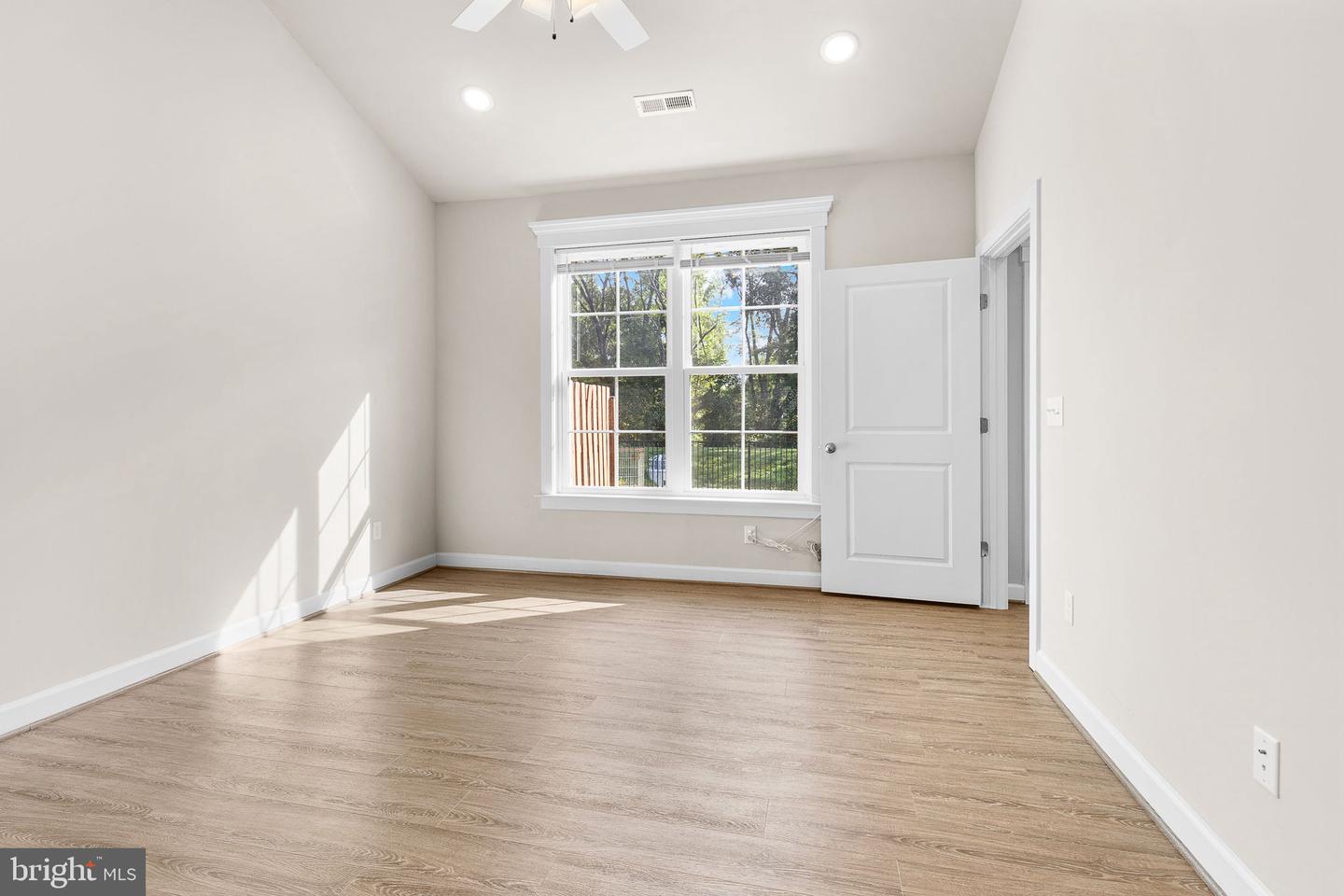 5711 FINLEY ROSE CT, FREDERICKSBURG, Virginia 22407, 3 Bedrooms Bedrooms, ,2 BathroomsBathrooms,Residential,For sale,5711 FINLEY ROSE CT,VASP2034276 MLS # VASP2034276
