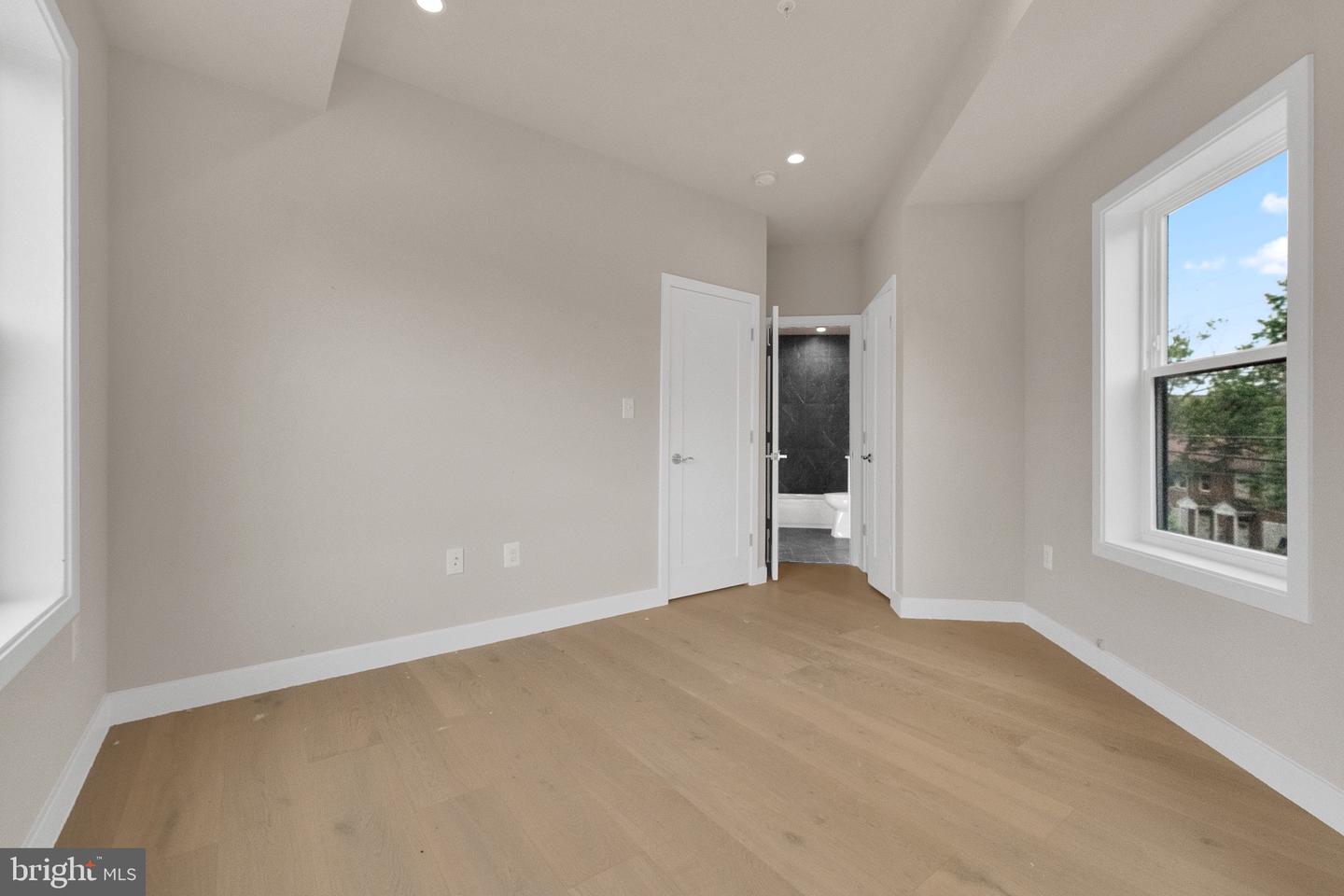 854 XENIA SE #1, WASHINGTON, District Of Columbia 20032, 3 Bedrooms Bedrooms, ,2 BathroomsBathrooms,Residential,For sale,854 XENIA SE #1,DCDC2208236 MLS # DCDC2208236