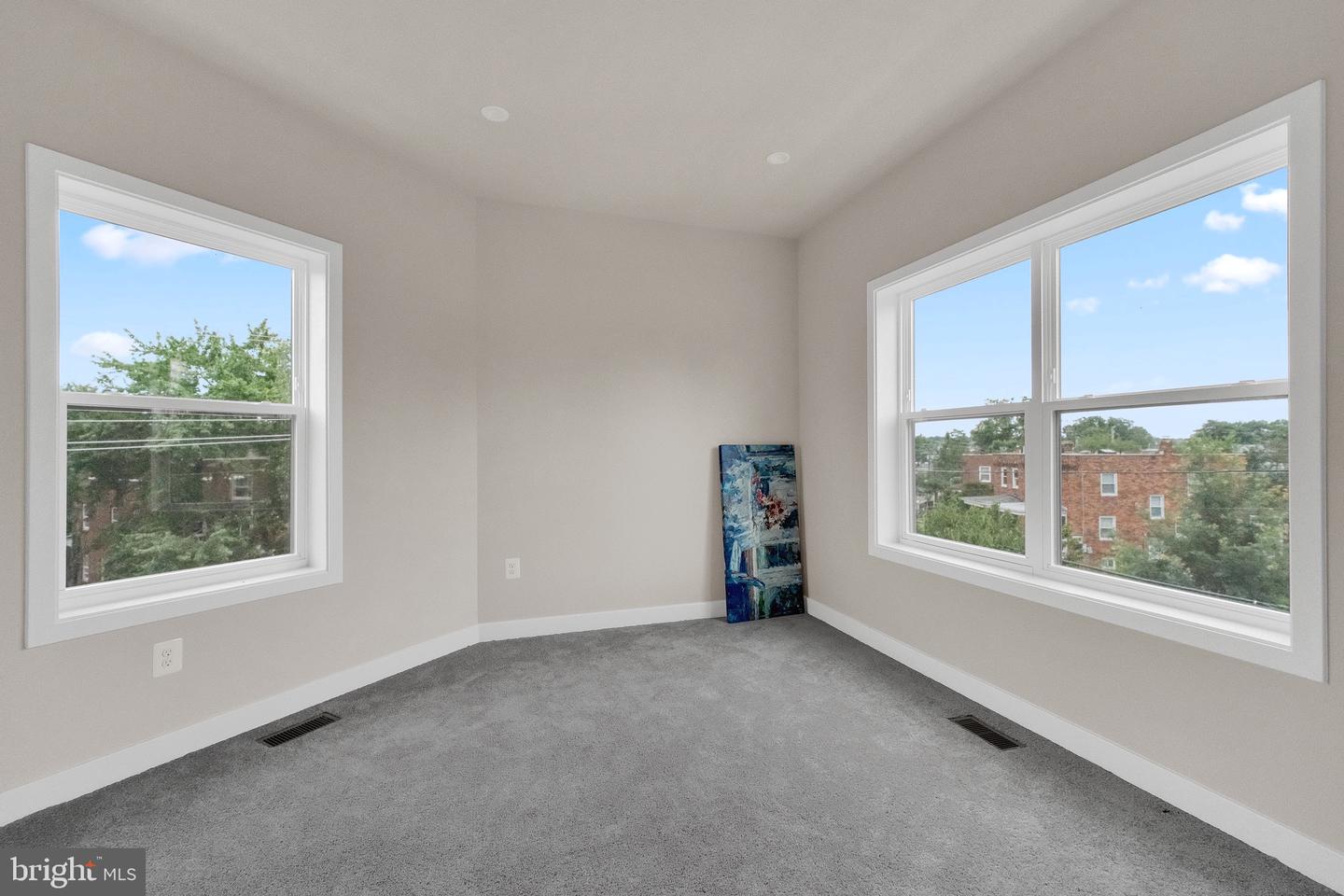 854 XENIA SE #1, WASHINGTON, District Of Columbia 20032, 3 Bedrooms Bedrooms, ,2 BathroomsBathrooms,Residential,For sale,854 XENIA SE #1,DCDC2208236 MLS # DCDC2208236
