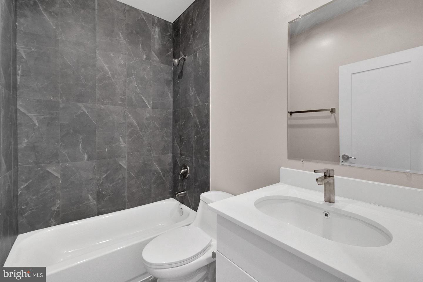 854 XENIA SE #1, WASHINGTON, District Of Columbia 20032, 3 Bedrooms Bedrooms, ,2 BathroomsBathrooms,Residential,For sale,854 XENIA SE #1,DCDC2208236 MLS # DCDC2208236