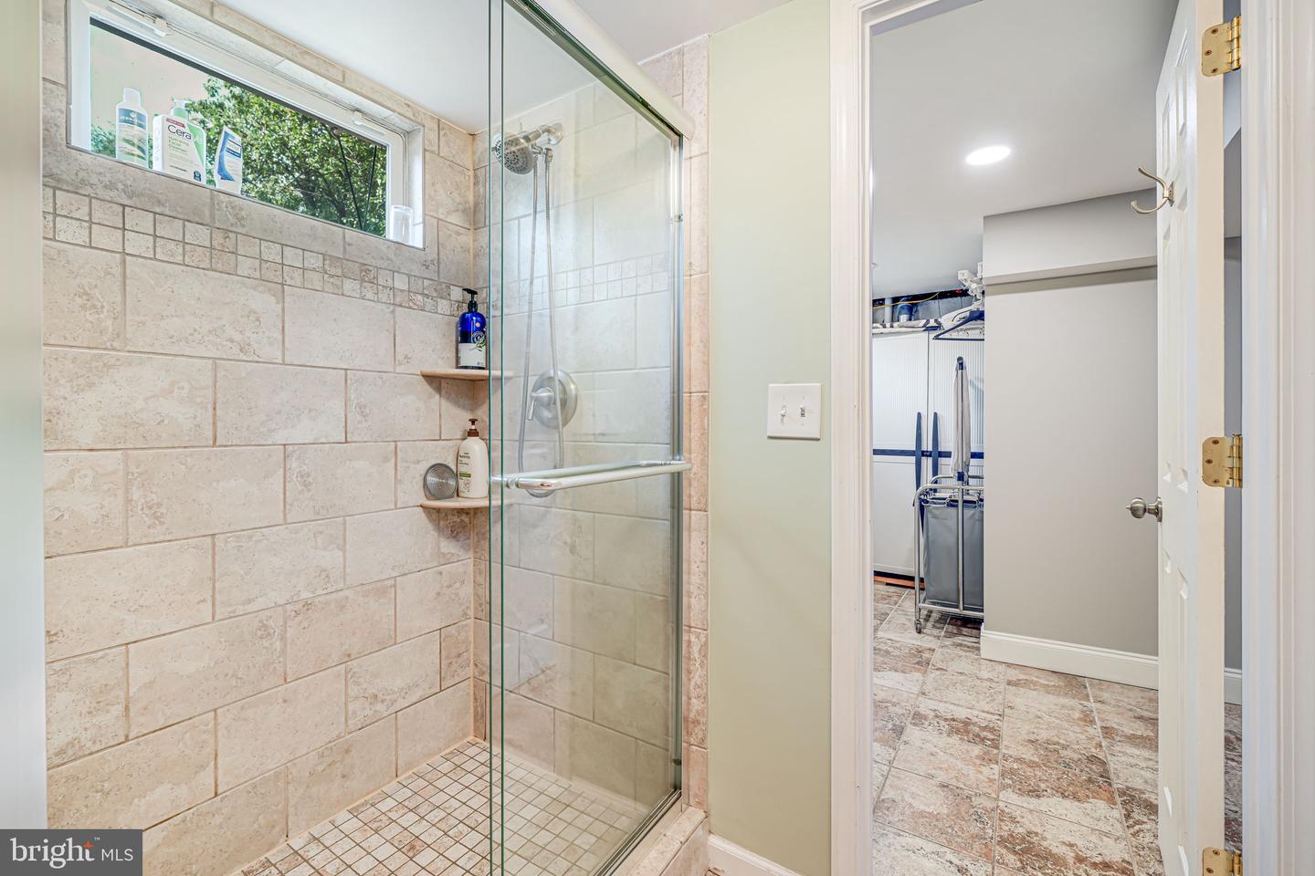 125 S COLUMBUS ST, ARLINGTON, Virginia 22204, 3 Bedrooms Bedrooms, ,2 BathroomsBathrooms,Residential,For sale,125 S COLUMBUS ST,VAAR2059988 MLS # VAAR2059988