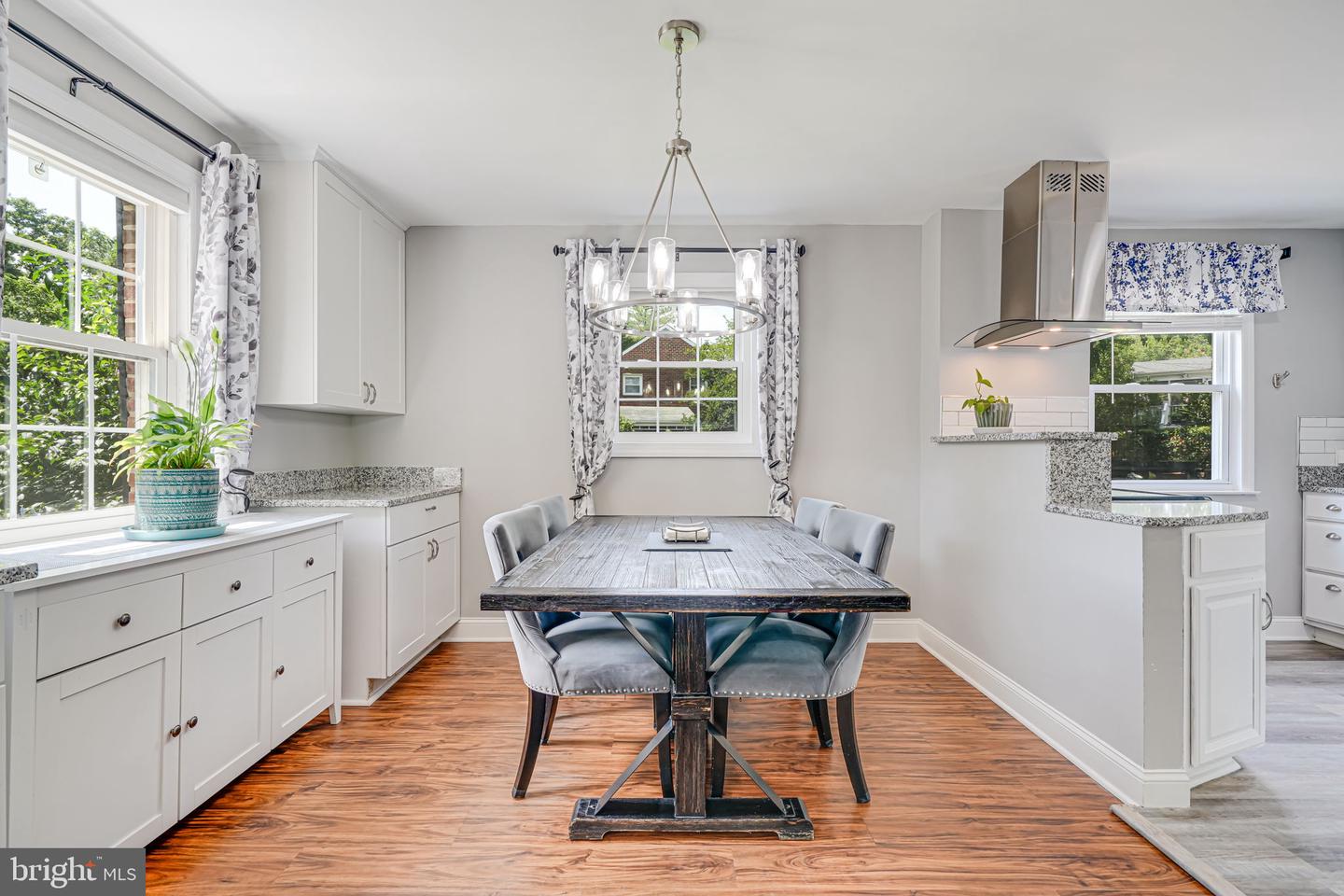 125 S COLUMBUS ST, ARLINGTON, Virginia 22204, 3 Bedrooms Bedrooms, ,2 BathroomsBathrooms,Residential,For sale,125 S COLUMBUS ST,VAAR2059988 MLS # VAAR2059988