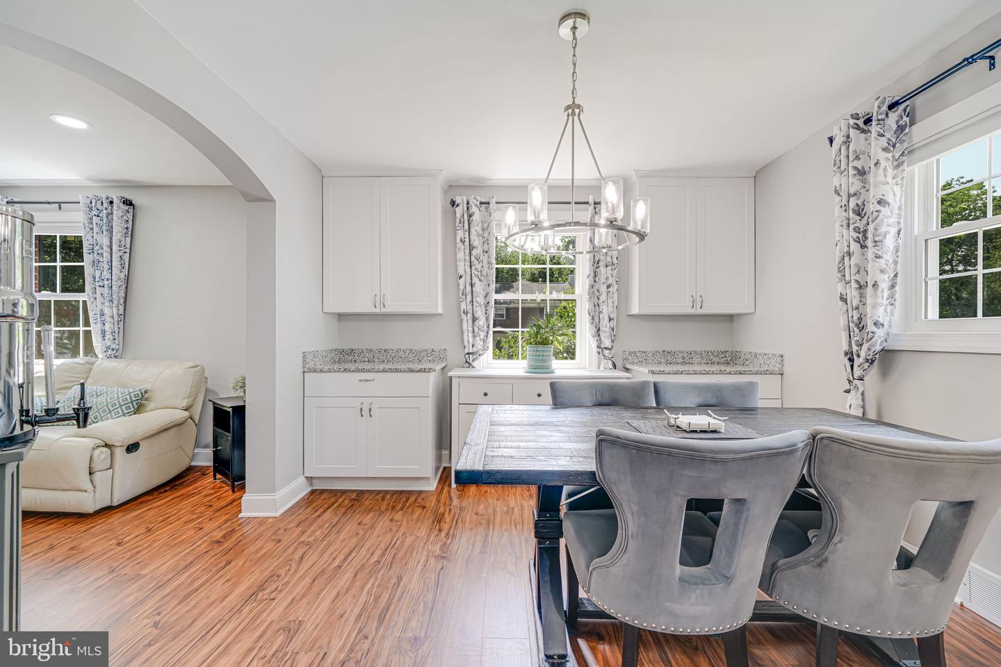 125 S COLUMBUS ST, ARLINGTON, Virginia 22204, 3 Bedrooms Bedrooms, ,2 BathroomsBathrooms,Residential,For sale,125 S COLUMBUS ST,VAAR2059988 MLS # VAAR2059988