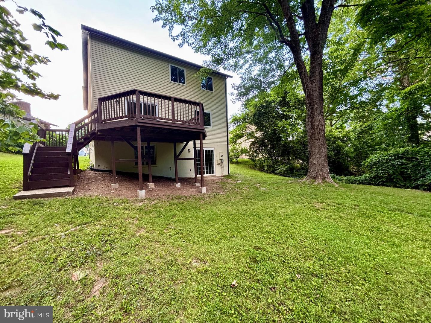 208 KEYES CT, STERLING, Virginia 20164, 5 Bedrooms Bedrooms, ,3 BathroomsBathrooms,Residential,For sale,208 KEYES CT,VALO2100836 MLS # VALO2100836