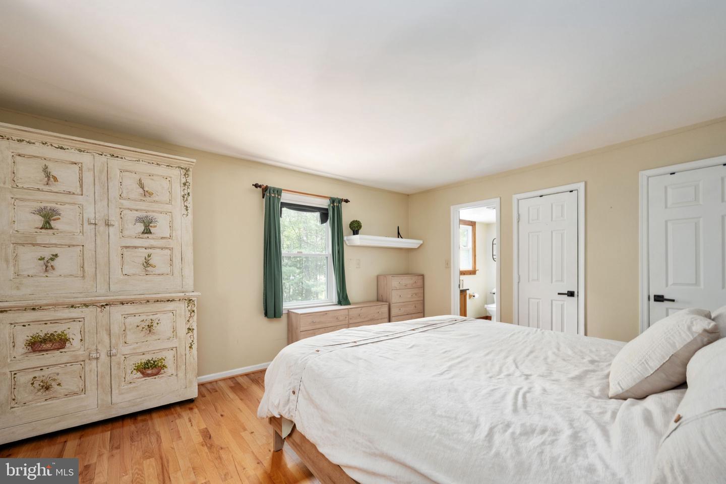 11 CARDINAL DRIVE, FREDERICKSBURG, Virginia 22406, 5 Bedrooms Bedrooms, ,3 BathroomsBathrooms,Residential,For sale,11 CARDINAL DRIVE,VAST2040360 MLS # VAST2040360