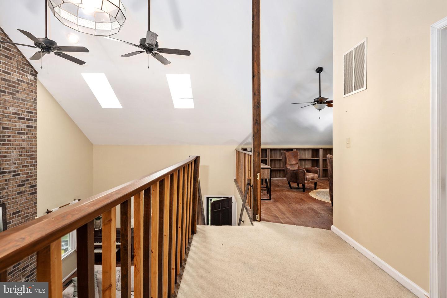 11 CARDINAL DRIVE, FREDERICKSBURG, Virginia 22406, 5 Bedrooms Bedrooms, ,3 BathroomsBathrooms,Residential,For sale,11 CARDINAL DRIVE,VAST2040360 MLS # VAST2040360