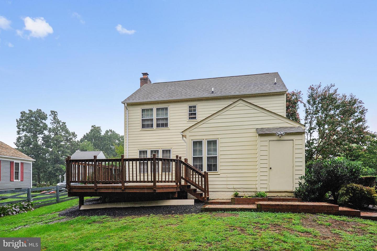 4 BENTLEY DR, STERLING, Virginia 20165, 4 Bedrooms Bedrooms, ,2 BathroomsBathrooms,Residential,For sale,4 BENTLEY DR,VALO2100854 MLS # VALO2100854