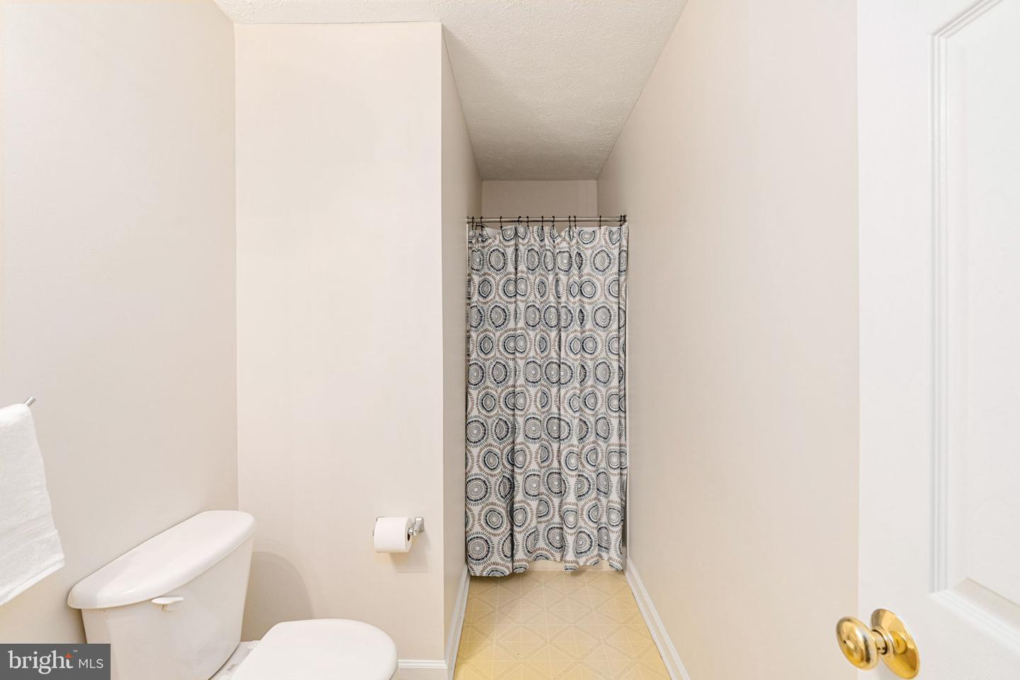 101 MEREDITH LN, FREDERICKSBURG, Virginia 22405, 3 Bedrooms Bedrooms, ,2 BathroomsBathrooms,Residential,For sale,101 MEREDITH LN,VAST2040362 MLS # VAST2040362