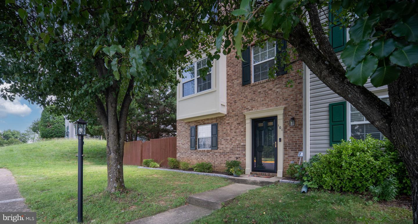 101 MEREDITH LN, FREDERICKSBURG, Virginia 22405, 3 Bedrooms Bedrooms, ,2 BathroomsBathrooms,Residential,For sale,101 MEREDITH LN,VAST2040362 MLS # VAST2040362