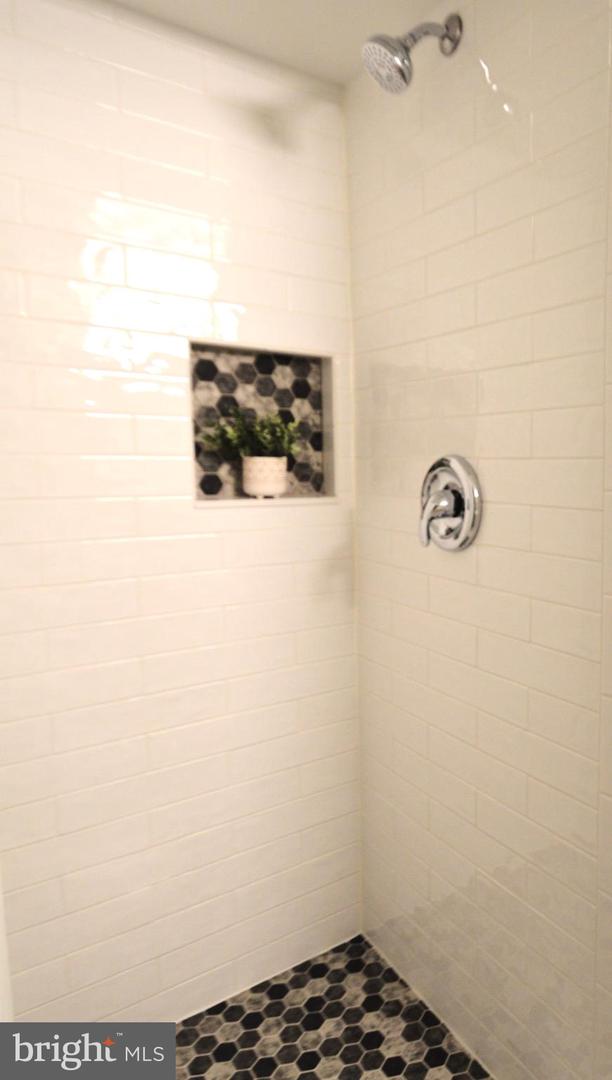 1245 13TH ST NW #902, WASHINGTON, District Of Columbia 20005, 2 Bedrooms Bedrooms, ,2 BathroomsBathrooms,Residential,For sale,1245 13TH ST NW #902,DCDC2208452 MLS # DCDC2208452