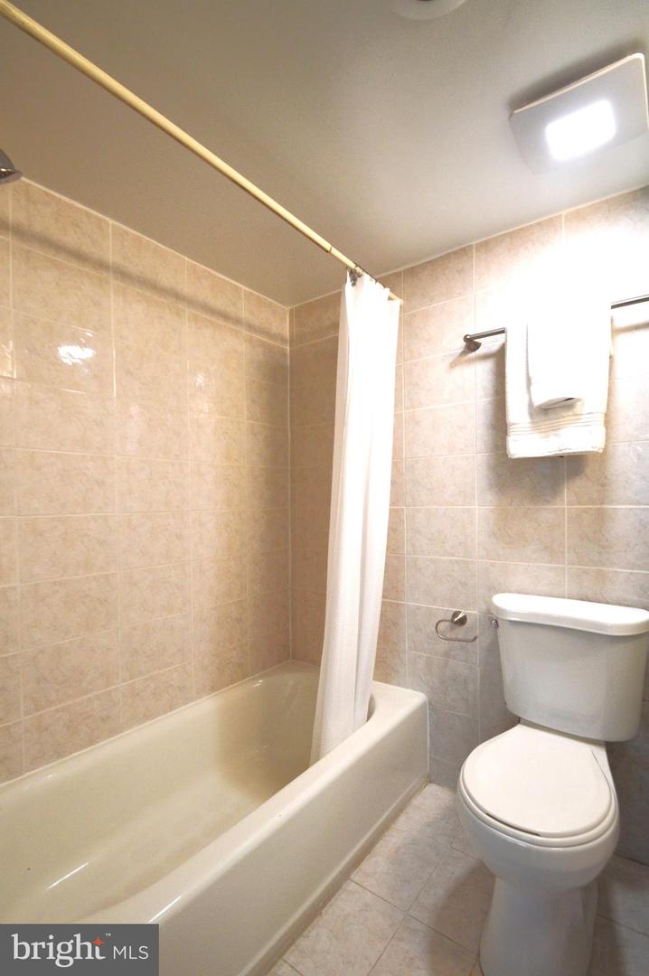 1245 13TH ST NW #902, WASHINGTON, District Of Columbia 20005, 2 Bedrooms Bedrooms, ,2 BathroomsBathrooms,Residential,For sale,1245 13TH ST NW #902,DCDC2208452 MLS # DCDC2208452