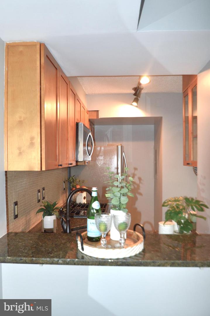 1245 13TH ST NW #902, WASHINGTON, District Of Columbia 20005, 2 Bedrooms Bedrooms, ,2 BathroomsBathrooms,Residential,For sale,1245 13TH ST NW #902,DCDC2208452 MLS # DCDC2208452