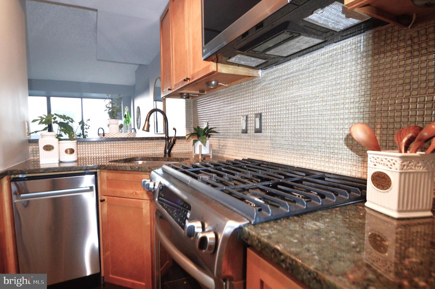 1245 13TH ST NW #902, WASHINGTON, District Of Columbia 20005, 2 Bedrooms Bedrooms, ,2 BathroomsBathrooms,Residential,For sale,1245 13TH ST NW #902,DCDC2208452 MLS # DCDC2208452
