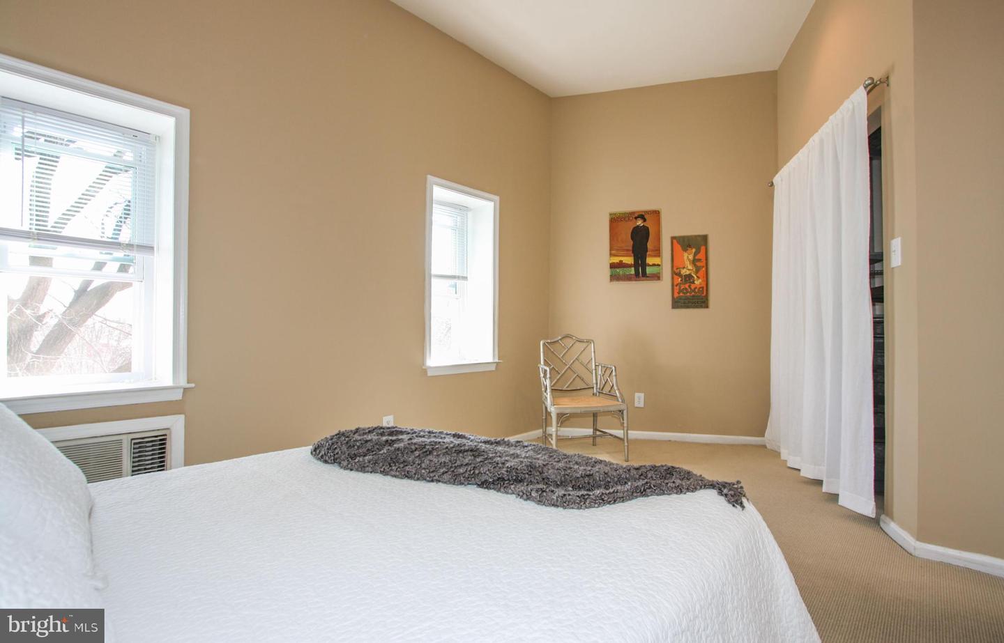 1434 POTOMAC AVE SE #5, WASHINGTON, District Of Columbia 20003, 1 Bedroom Bedrooms, ,1 BathroomBathrooms,Residential,For sale,1434 POTOMAC AVE SE #5,DCDC2208460 MLS # DCDC2208460