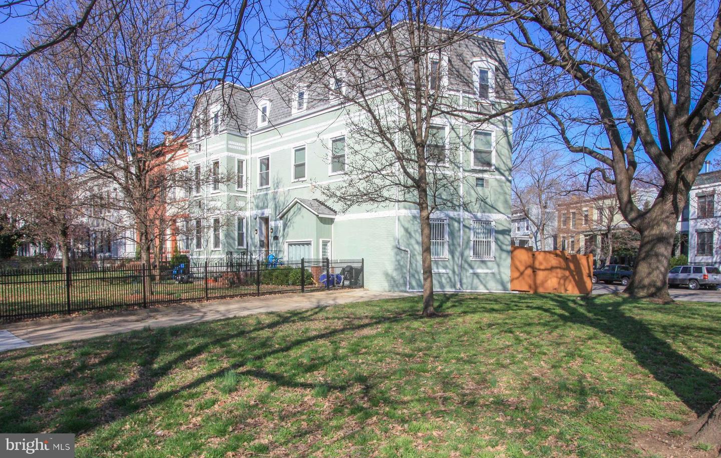 1434 POTOMAC AVE SE #5, WASHINGTON, District Of Columbia 20003, 1 Bedroom Bedrooms, ,1 BathroomBathrooms,Residential,For sale,1434 POTOMAC AVE SE #5,DCDC2208460 MLS # DCDC2208460