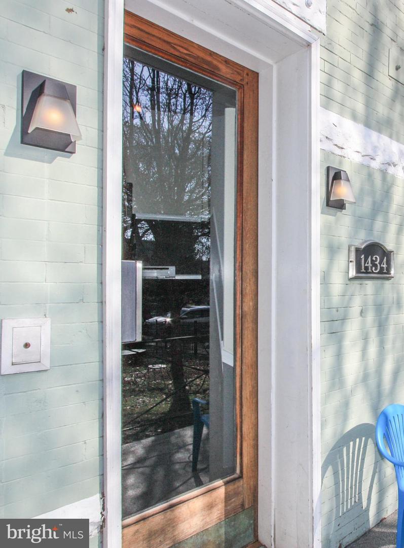 1434 POTOMAC AVE SE #5, WASHINGTON, District Of Columbia 20003, 1 Bedroom Bedrooms, ,1 BathroomBathrooms,Residential,For sale,1434 POTOMAC AVE SE #5,DCDC2208460 MLS # DCDC2208460