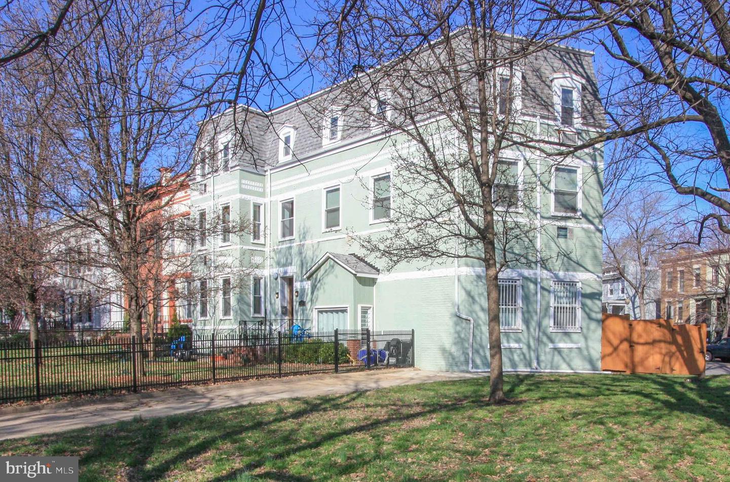 1434 POTOMAC AVE SE #5, WASHINGTON, District Of Columbia 20003, 1 Bedroom Bedrooms, ,1 BathroomBathrooms,Residential,For sale,1434 POTOMAC AVE SE #5,DCDC2208460 MLS # DCDC2208460