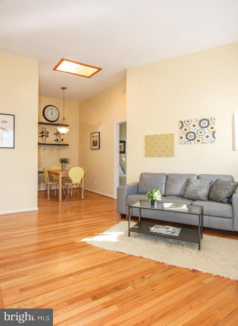 1434 POTOMAC AVE SE #5, WASHINGTON, District Of Columbia 20003, 1 Bedroom Bedrooms, ,1 BathroomBathrooms,Residential,For sale,1434 POTOMAC AVE SE #5,DCDC2208460 MLS # DCDC2208460