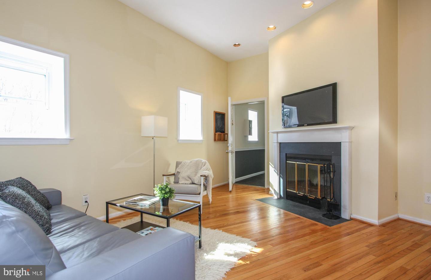 1434 POTOMAC AVE SE #5, WASHINGTON, District Of Columbia 20003, 1 Bedroom Bedrooms, ,1 BathroomBathrooms,Residential,For sale,1434 POTOMAC AVE SE #5,DCDC2208460 MLS # DCDC2208460