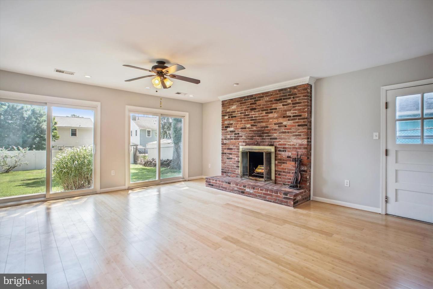 3135 MANOR RD, FALLS CHURCH, Virginia 22042, 3 Bedrooms Bedrooms, ,2 BathroomsBathrooms,Residential,For sale,3135 MANOR RD,VAFX2252664 MLS # VAFX2252664