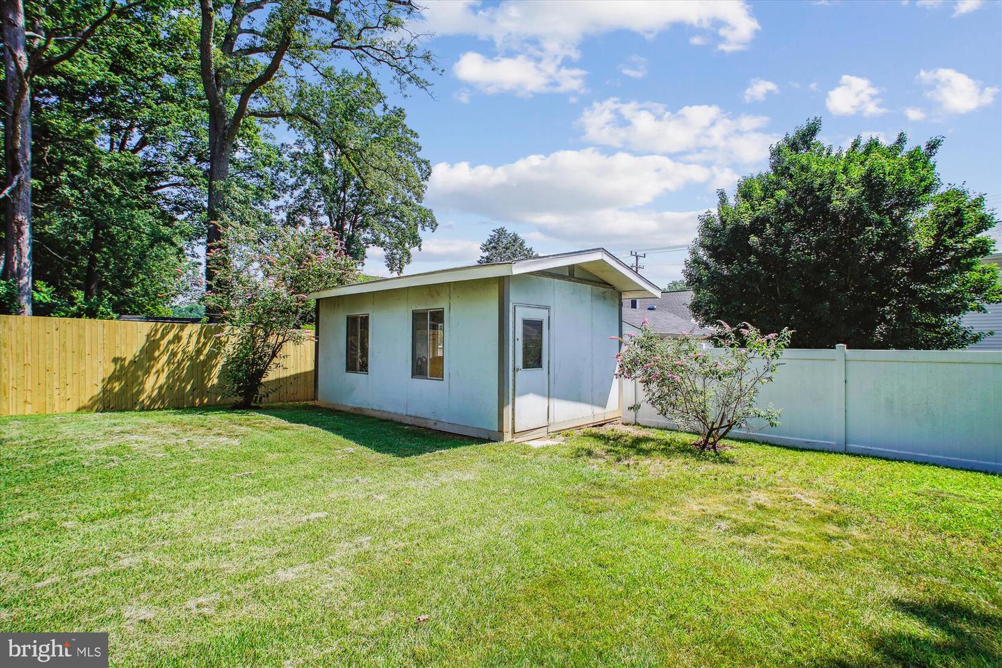 3135 MANOR RD, FALLS CHURCH, Virginia 22042, 3 Bedrooms Bedrooms, ,2 BathroomsBathrooms,Residential,For sale,3135 MANOR RD,VAFX2252664 MLS # VAFX2252664
