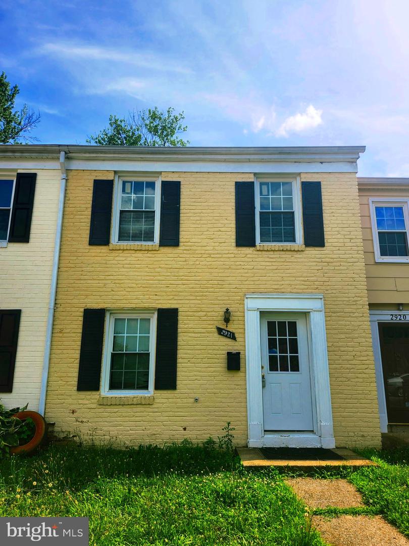 2921 WILLIAMSBURG CT, WOODBRIDGE, Virginia 22191, 3 Bedrooms Bedrooms, ,1 BathroomBathrooms,Residential,For sale,2921 WILLIAMSBURG CT,VAPW2098320 MLS # VAPW2098320