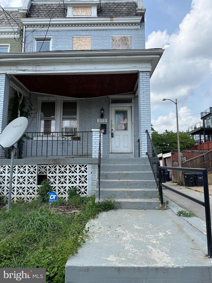 313 UPSHUR ST NW, WASHINGTON, District Of Columbia 20011, 3 Bedrooms Bedrooms, ,3 BathroomsBathrooms,Residential,For sale,313 UPSHUR ST NW,DCDC2208574 MLS # DCDC2208574