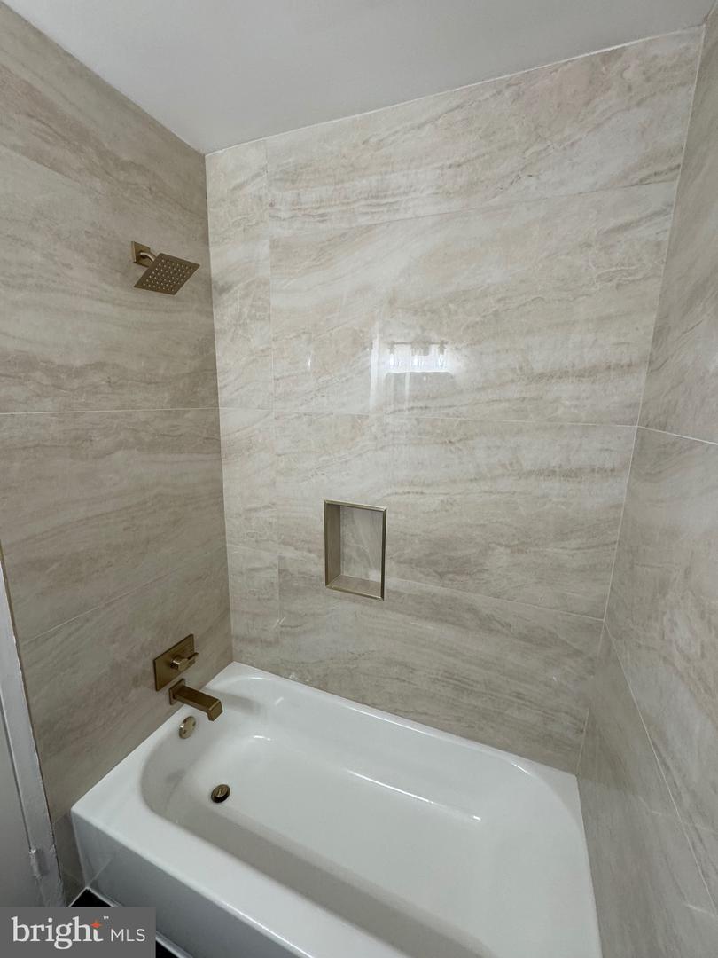 1907 GOOD HOPE RD SE #211, WASHINGTON, District Of Columbia 20020, 1 Bedroom Bedrooms, ,1 BathroomBathrooms,Residential,For sale,1907 GOOD HOPE RD SE #211,DCDC2208576 MLS # DCDC2208576