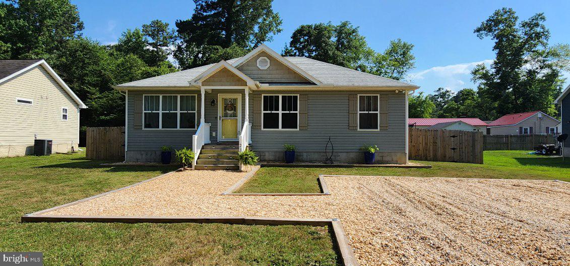 233 STRATFORD DR, COLONIAL BEACH, Virginia 22443, 3 Bedrooms Bedrooms, ,2 BathroomsBathrooms,Residential,For sale,233 STRATFORD DR,VAWE2009222 MLS # VAWE2009222
