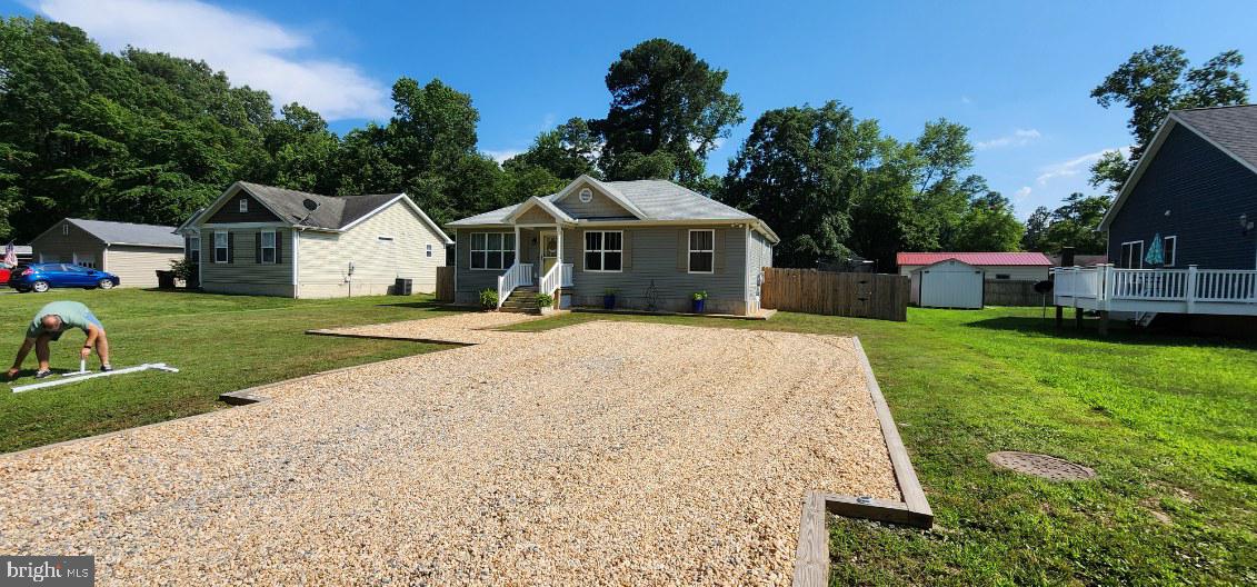 233 STRATFORD DR, COLONIAL BEACH, Virginia 22443, 3 Bedrooms Bedrooms, ,2 BathroomsBathrooms,Residential,For sale,233 STRATFORD DR,VAWE2009222 MLS # VAWE2009222