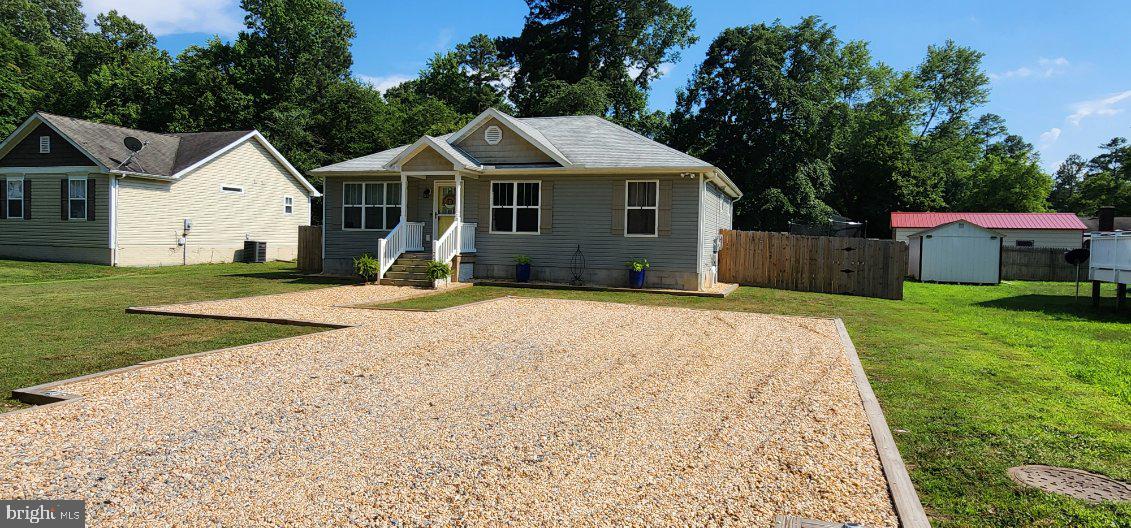 233 STRATFORD DR, COLONIAL BEACH, Virginia 22443, 3 Bedrooms Bedrooms, ,2 BathroomsBathrooms,Residential,For sale,233 STRATFORD DR,VAWE2009222 MLS # VAWE2009222