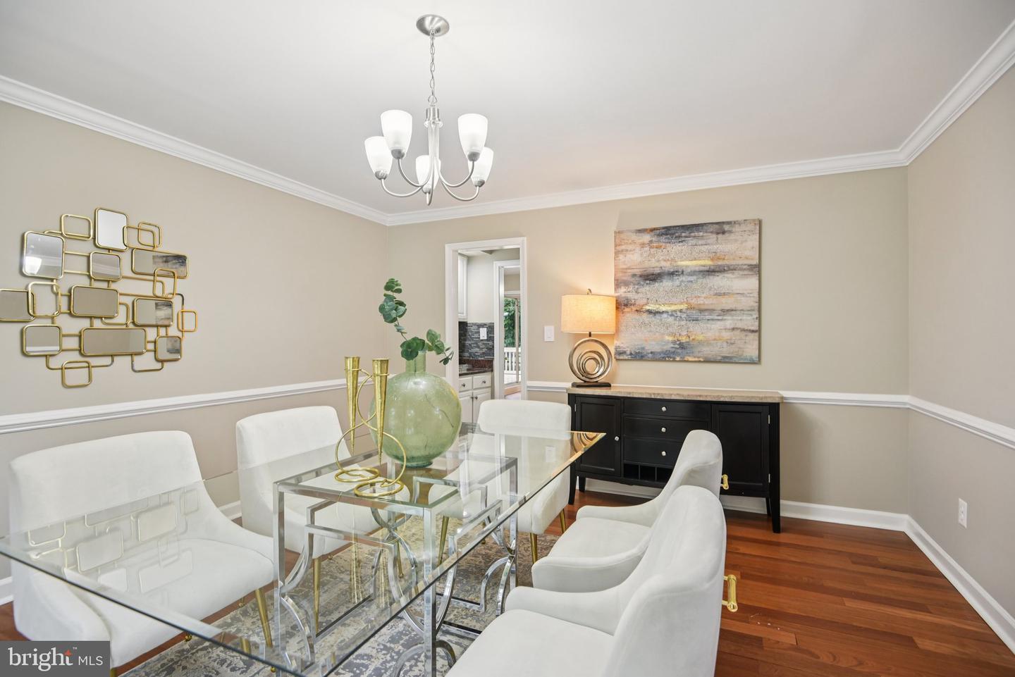 4528 ORR DR, CHANTILLY, Virginia 20151, 4 Bedrooms Bedrooms, ,4 BathroomsBathrooms,Residential,For sale,4528 ORR DR,VAFX2252948 MLS # VAFX2252948