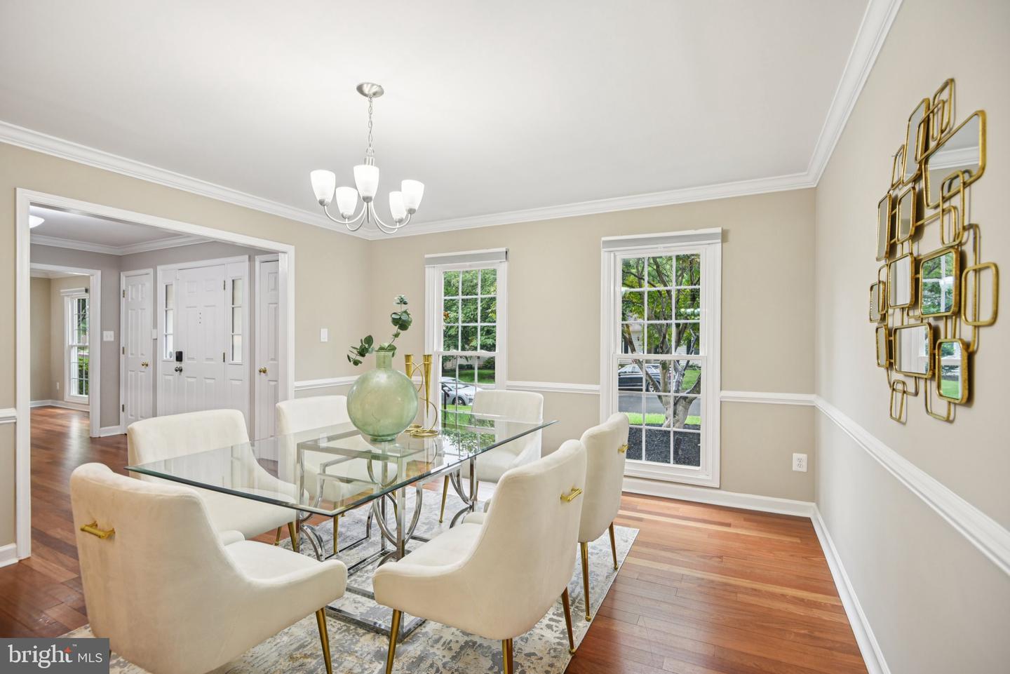 4528 ORR DR, CHANTILLY, Virginia 20151, 4 Bedrooms Bedrooms, ,4 BathroomsBathrooms,Residential,For sale,4528 ORR DR,VAFX2252948 MLS # VAFX2252948