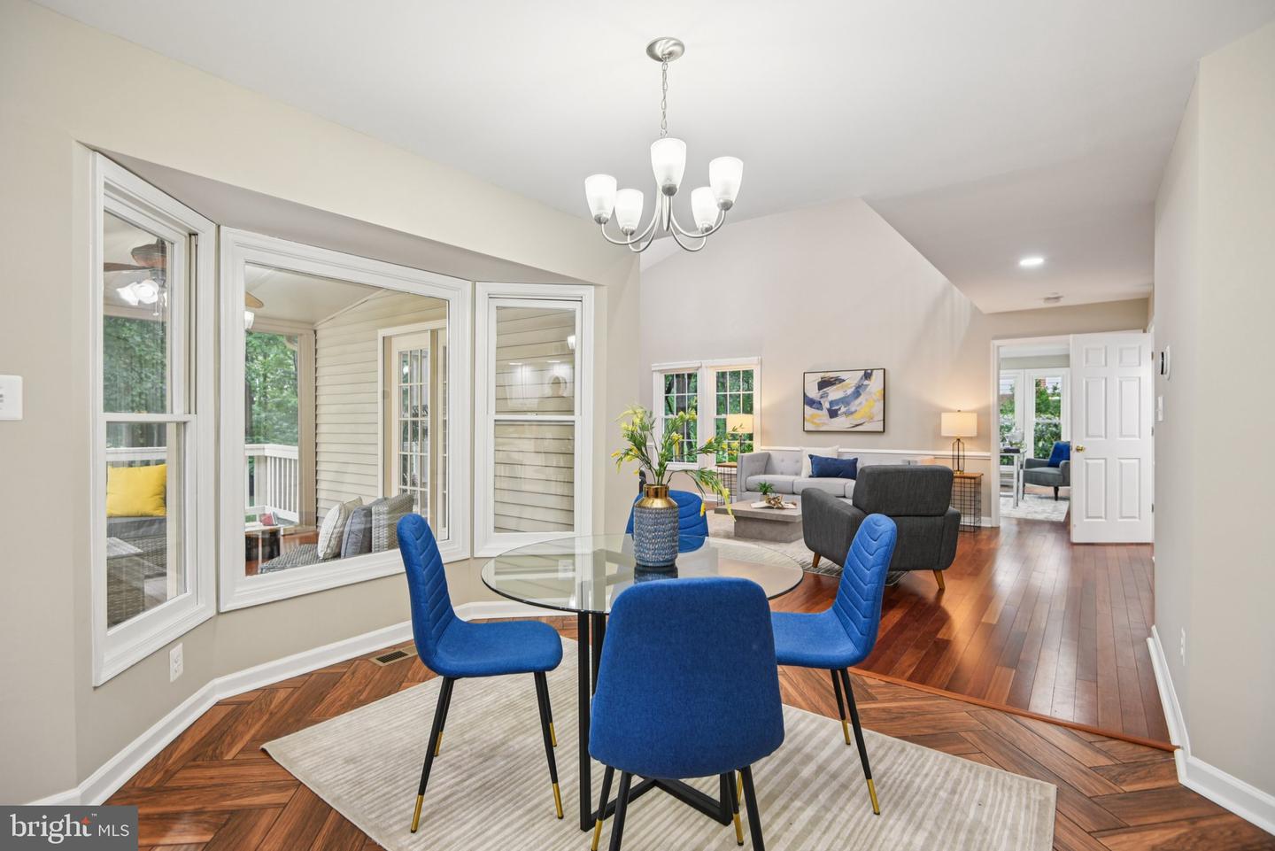 4528 ORR DR, CHANTILLY, Virginia 20151, 4 Bedrooms Bedrooms, ,4 BathroomsBathrooms,Residential,For sale,4528 ORR DR,VAFX2252948 MLS # VAFX2252948