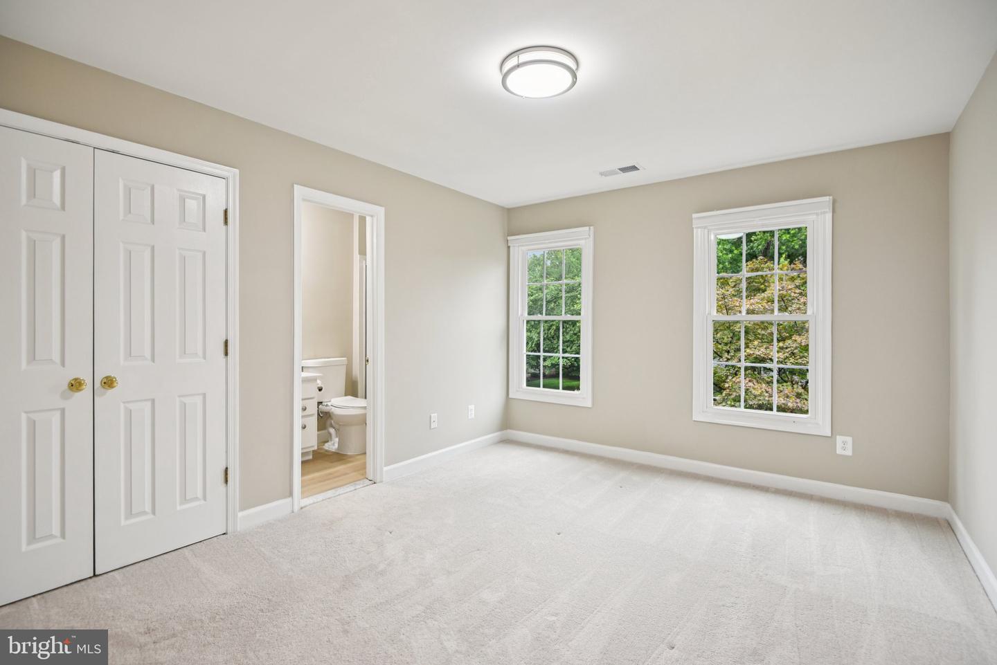 4528 ORR DR, CHANTILLY, Virginia 20151, 4 Bedrooms Bedrooms, ,4 BathroomsBathrooms,Residential,For sale,4528 ORR DR,VAFX2252948 MLS # VAFX2252948