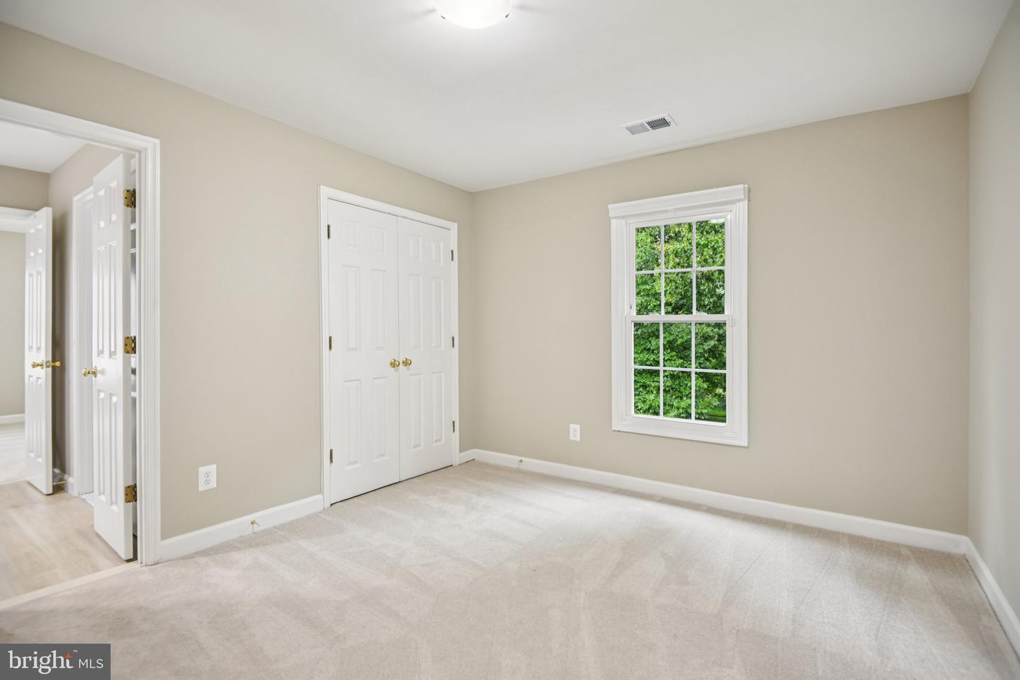 4528 ORR DR, CHANTILLY, Virginia 20151, 4 Bedrooms Bedrooms, ,4 BathroomsBathrooms,Residential,For sale,4528 ORR DR,VAFX2252948 MLS # VAFX2252948