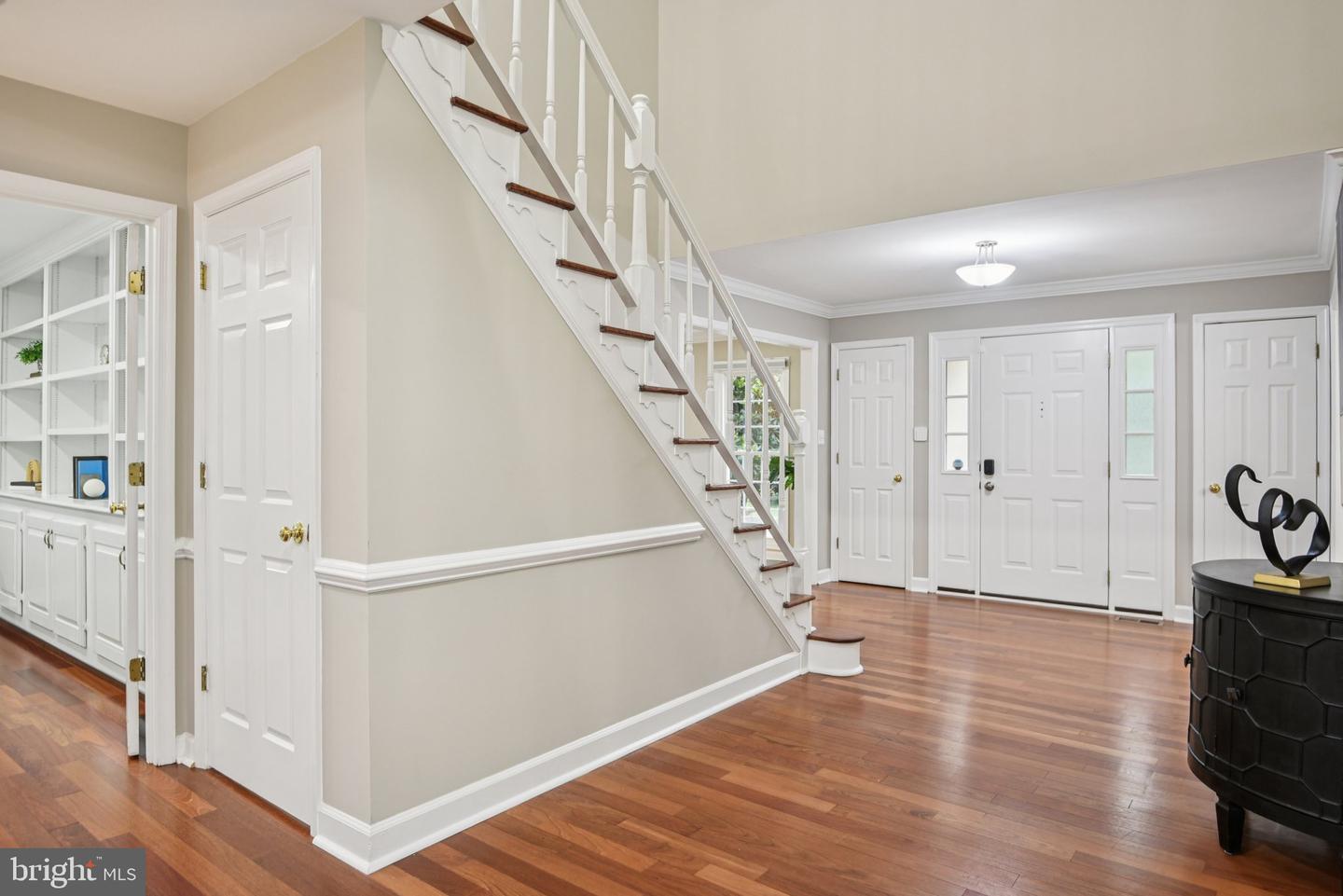 4528 ORR DR, CHANTILLY, Virginia 20151, 4 Bedrooms Bedrooms, ,4 BathroomsBathrooms,Residential,For sale,4528 ORR DR,VAFX2252948 MLS # VAFX2252948